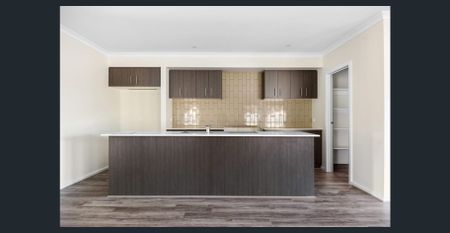 STYLISH HOME IN BALLARAT HIGH SCHOOL CATCHMENT!! - Photo 2