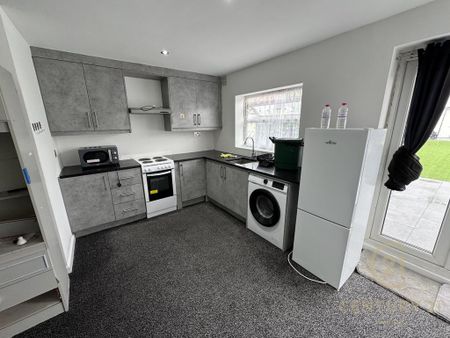 2 bedroom apartment to rent - Photo 4