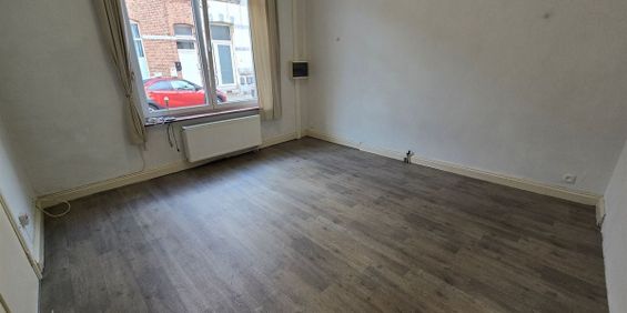 Appartement te huur in Marcinelle voor € 700 met 2 slaapkamers - Photo 3