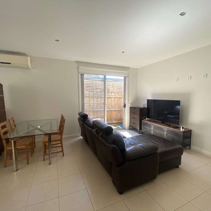 2/411-413 Highbury Road, BURWOOD - Photo 1