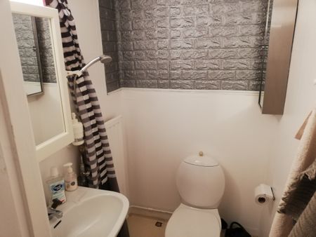 Idrottsvägen, Surte - Photo 5