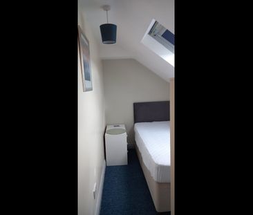 2 Bed Maisonette, Harrowdene Rd, BS4 - Photo 5