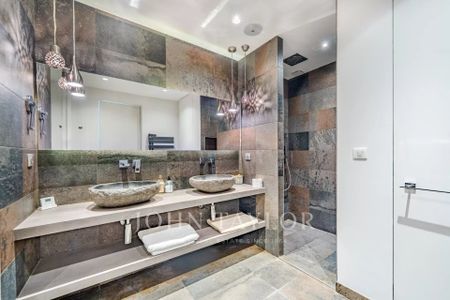 Maison à louer La Colle Sur Loup, Cote d'Azur, France15 000 EUR / Mois - Photo 4