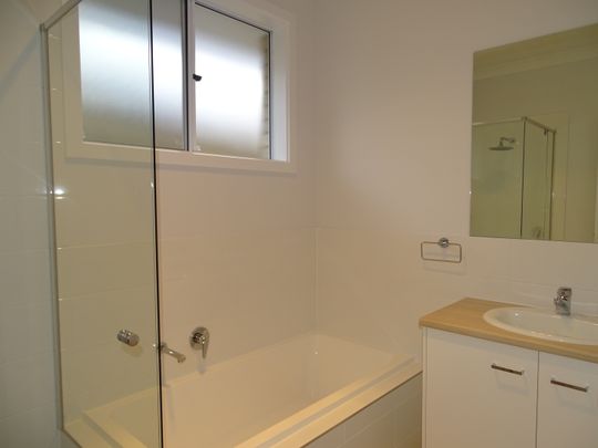 3 Jade Close, Mount Barker SA 5251 - House For Rent - $620 | Domain - Photo 1