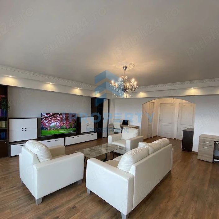 Inchiriere Apartament 4 camere in Pacii 5 min metrou cu parcare - Photo 1