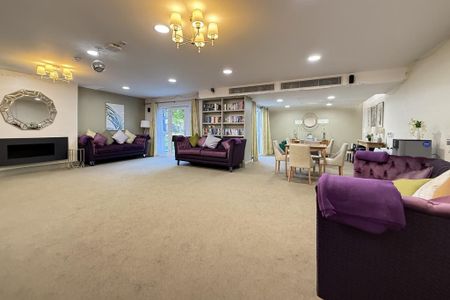 2 bedroom retirement property to rent - Photo 4