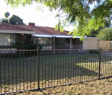 12 McKeown Court, Armadale, WA 6112 - Photo 3