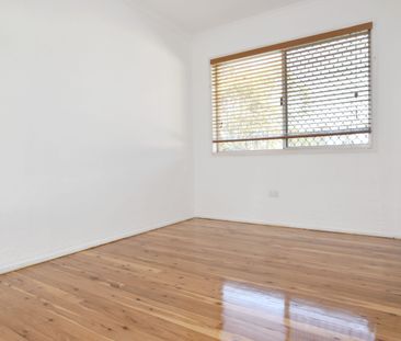 MODERN COMFORT MEETS EVERYDAY CONVENIENCE - WELCOME TO 5/4 LAMINGTO... - Photo 2