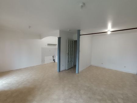 APPARTEMENT T1 BIS - 40.25m² - A LOUER - Photo 2