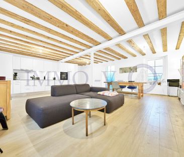 STANDING AND RENOVATED WITH STAMP AND BALCONY - Foto 2