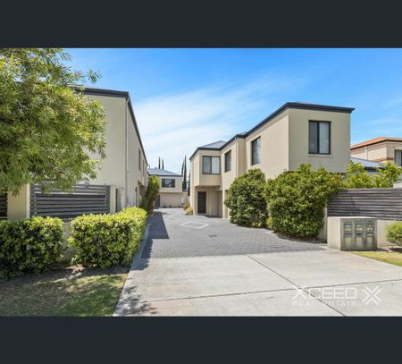 122A Holbeck St, Doubleview, WA 6018 - Photo 3