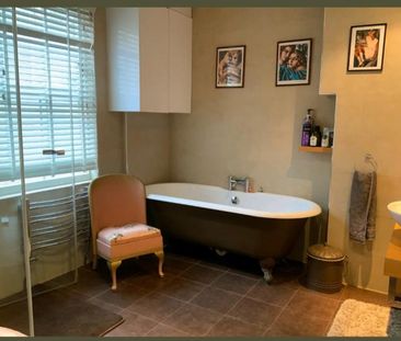 Home from Home: Central Leamington Victorian Housean - Photo 1