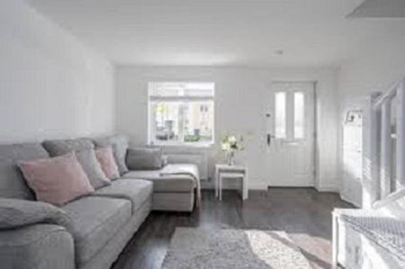 2 bedroom terraced house to rent - Photo 4