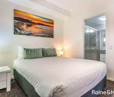 Apartment with water views - Photo 4