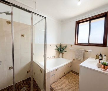 Three Bedroom Family Home!! - Photo 3