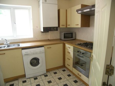 2 bedroom flat to rent - Photo 5