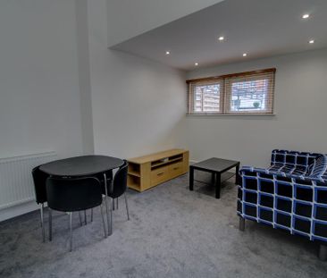 2 bedroom townhouse to rent - Photo 6