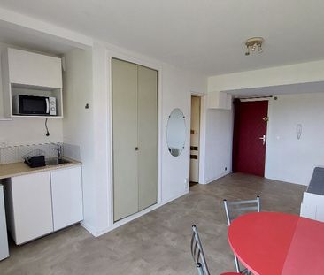 Location Appartement 1 pièce 22m² CHAMALIERES 63400 - Photo 2