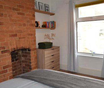 2 bedroom terraced house to rent - Photo 5