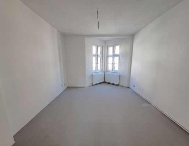 Frisch renovierte 2-Zimmer-Wohnung mit Balkon in Bremerhaven-Lehe! - Foto 1