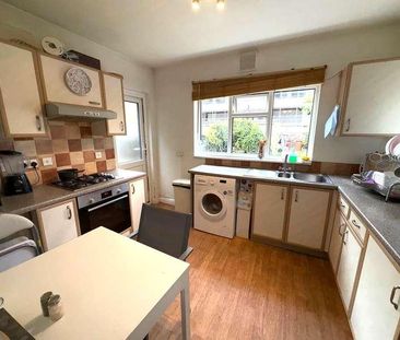 Beechcroft Avenue, Harrow, HA2 - Photo 2