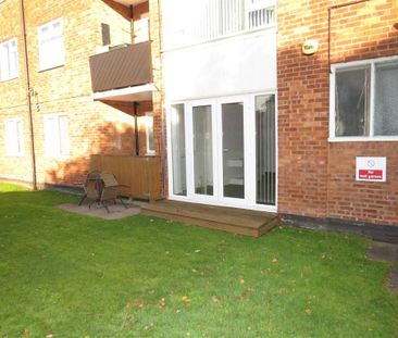 3 bedroom flat to rent - Photo 6