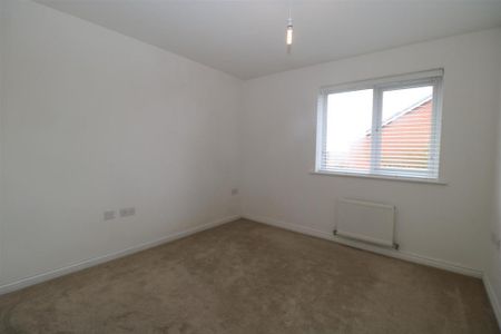 2 bedroom semi-detached house to rent - Photo 3