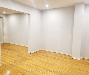 Condo Townhouse For Lease | W8096604 - Photo 2