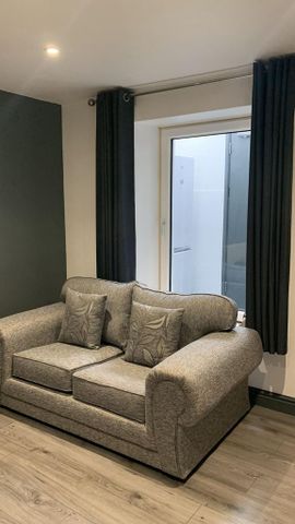 4 bedroom house to rent - Photo 3