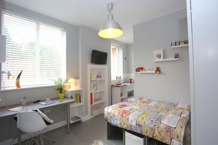 Studio to rent - Photo 3