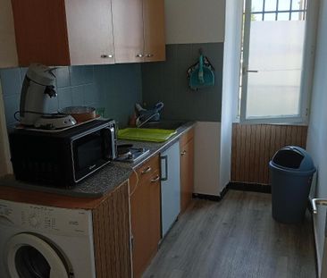 Location Appartement 1 pièce 20m² L ISLE SUR LA SORGUE 84800 - Photo 6