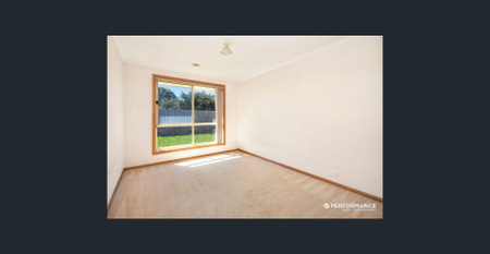 Prime Living with Exceptional Local Convenience - Photo 4