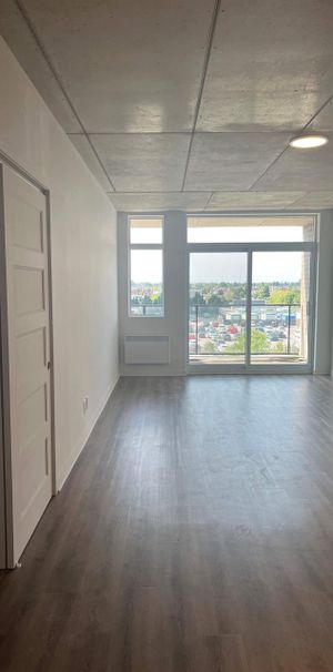 2 CH - 1 SDB - Terrebonne - $2,015 /mo - Photo 1