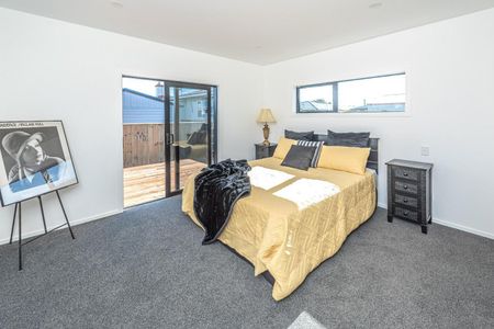 Modern Springvale home - Photo 5