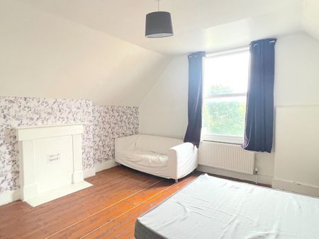 1 Bed Flat, The Broadway, SW19 - Photo 3