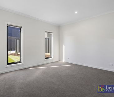 Modern Living in a Prime Kennington Location – One Townhouse Available - Photo 1