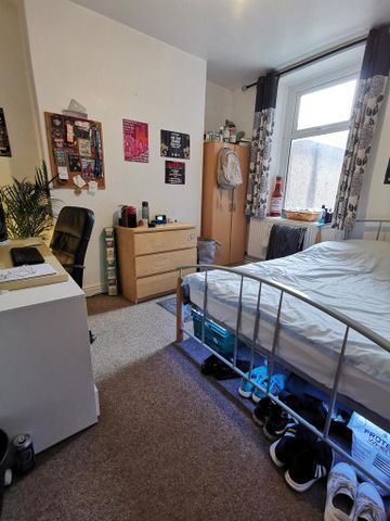 4 bedroom house to rent - Photo 3