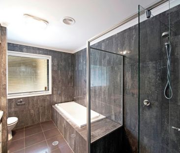 Room to Move � Large Five Bedroom Home - Photo 4