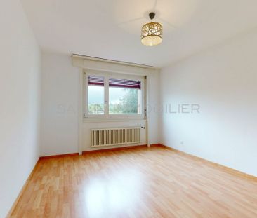 APPARTEMENT ENTIEREMENT RENOVE DE 3½ PIECES - Foto 1