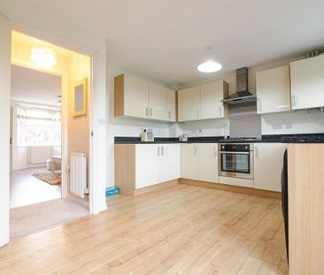 3 bedroom townhouse to rent - Photo 4