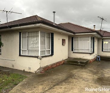 Neat & Convenient Unit - Photo 6