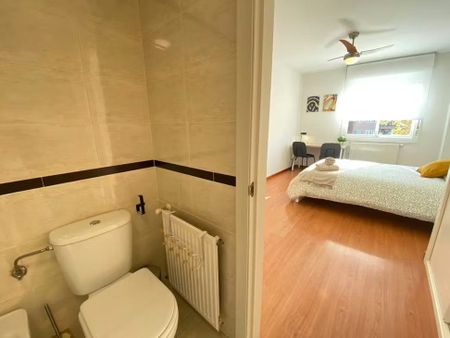 Calle Isaac Albéniz, Majadahonda, Community of Madrid 28222 - Photo 5