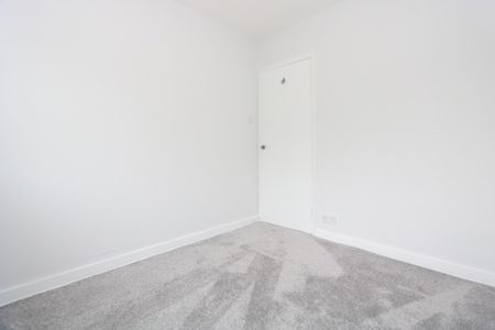 3 bedroom apartment to rent - Photo 5