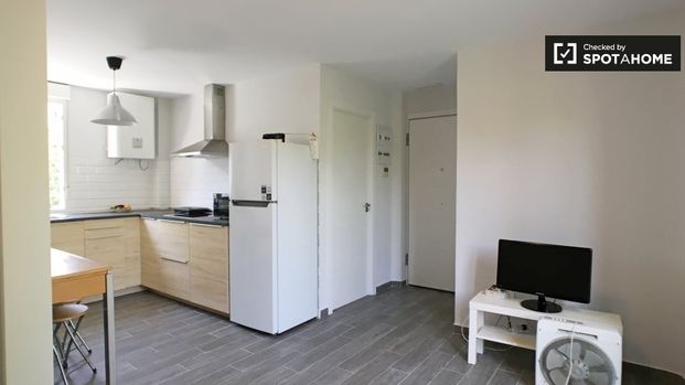 madrid, Community of Madrid 28026 - Photo 1