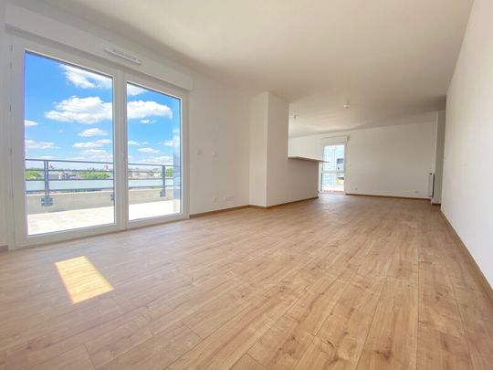Location Appartement 4 pièces 99m² ORLEANS 45100 - Photo 1