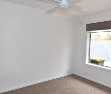 ONE BEDROOM UNIT IN GREAT LOCATION - Photo 6