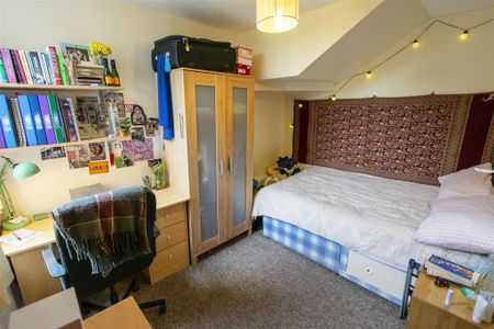 5 bedroom apartment to rent - Photo 4