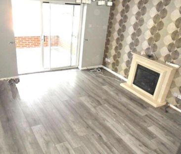 2 bedroom semi-detached house to rent - Photo 3