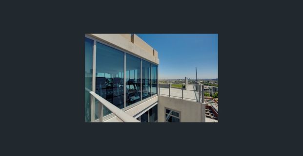 Stunning Two Bedroom Apartment Awaits! - Photo 1