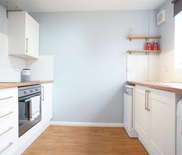 2 Bedroom House To Let - Photo 4
